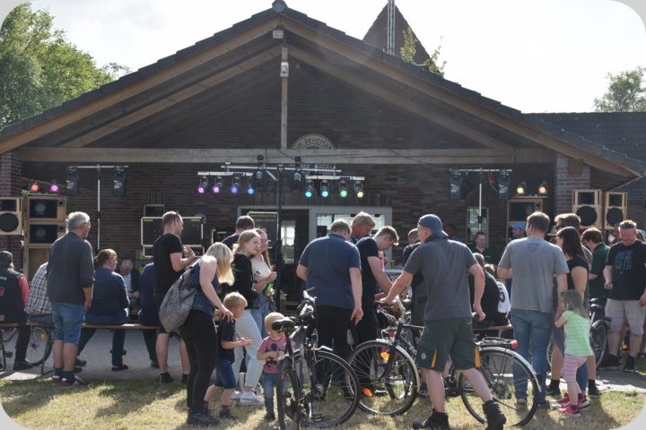 dorffest_2022_disco__37_.jpg